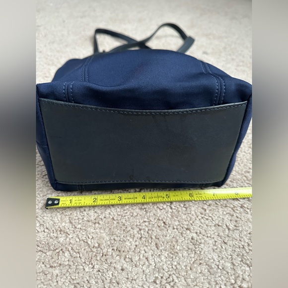 Authentic Navy Coach shoulder bag. - Picture 13 of 13